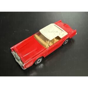 Lesney Matchbox Superfast Lincoln Continental Car No 28 England 1979